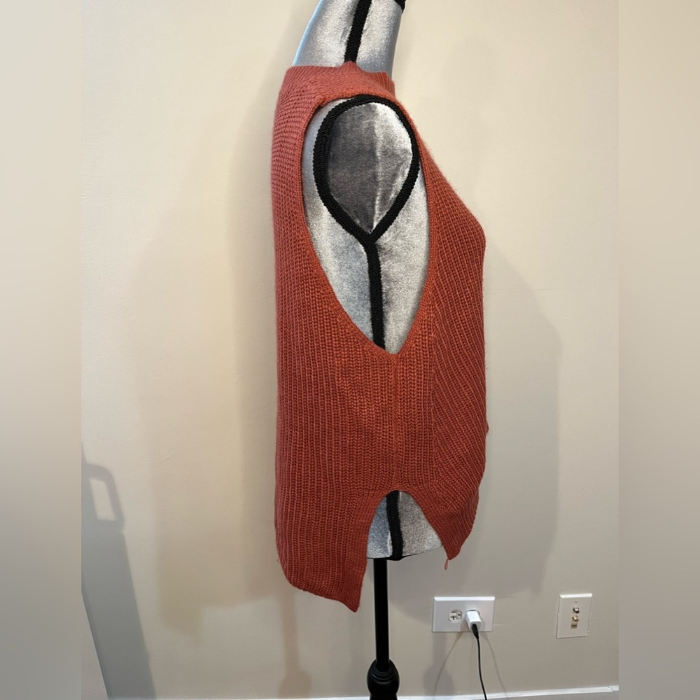 NWOT! ANTHROPOLOGIE She + Sky Sleeveless Keyhole Front Knitted Sweater, Size S - Picture 2 of 9